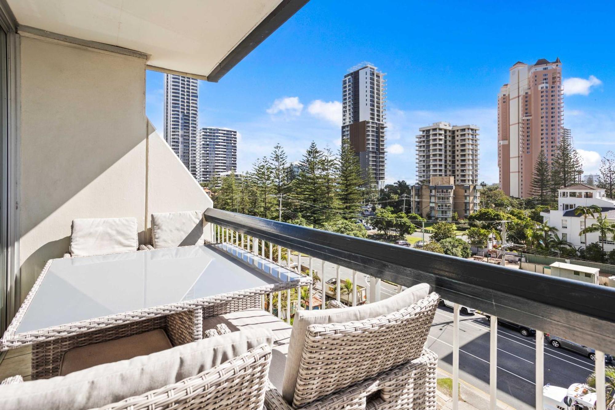 Hi Ho Beach Apartments On Broadbeach Gold Coast Kültér fotó