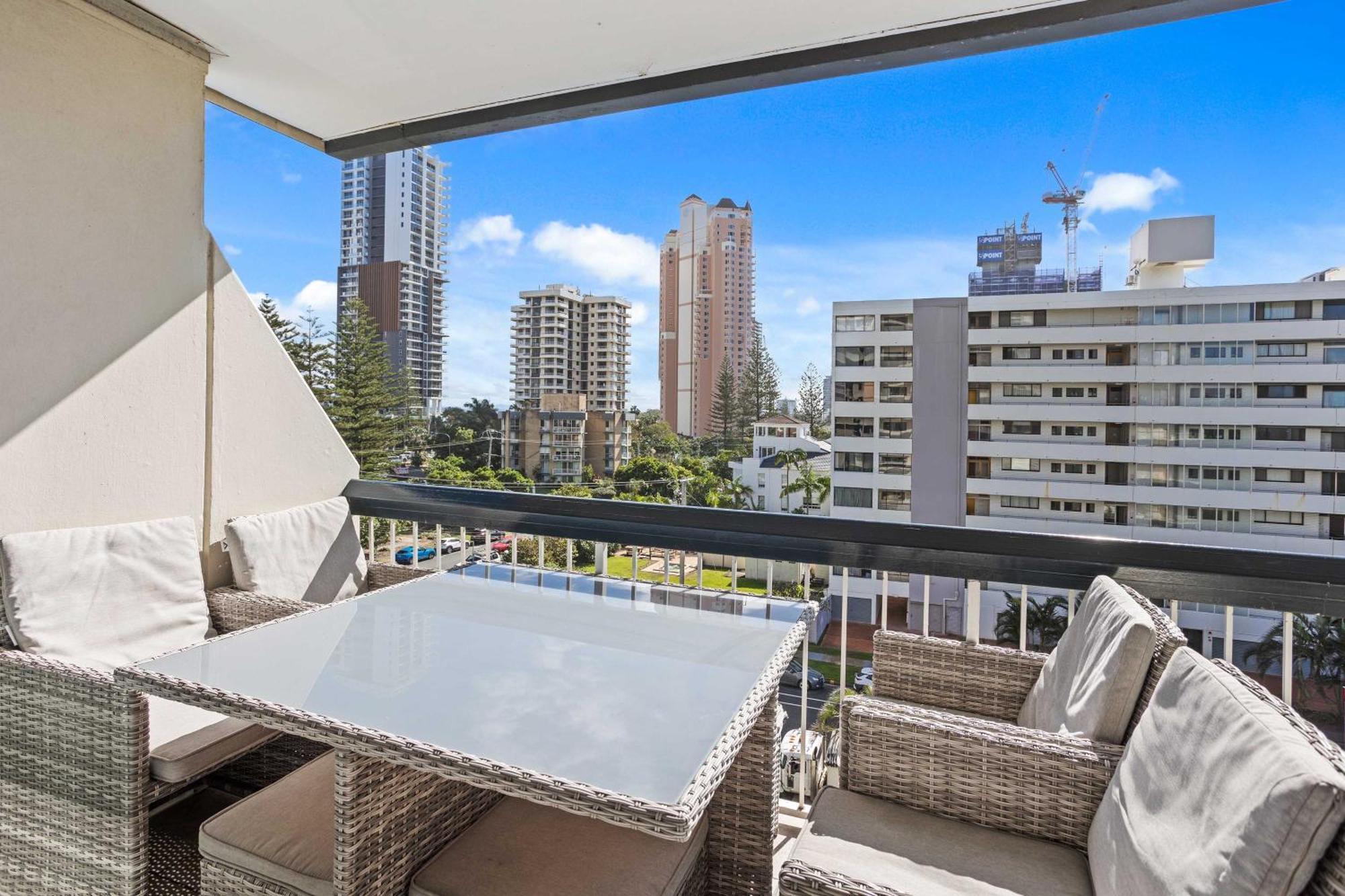 Hi Ho Beach Apartments On Broadbeach Gold Coast Kültér fotó