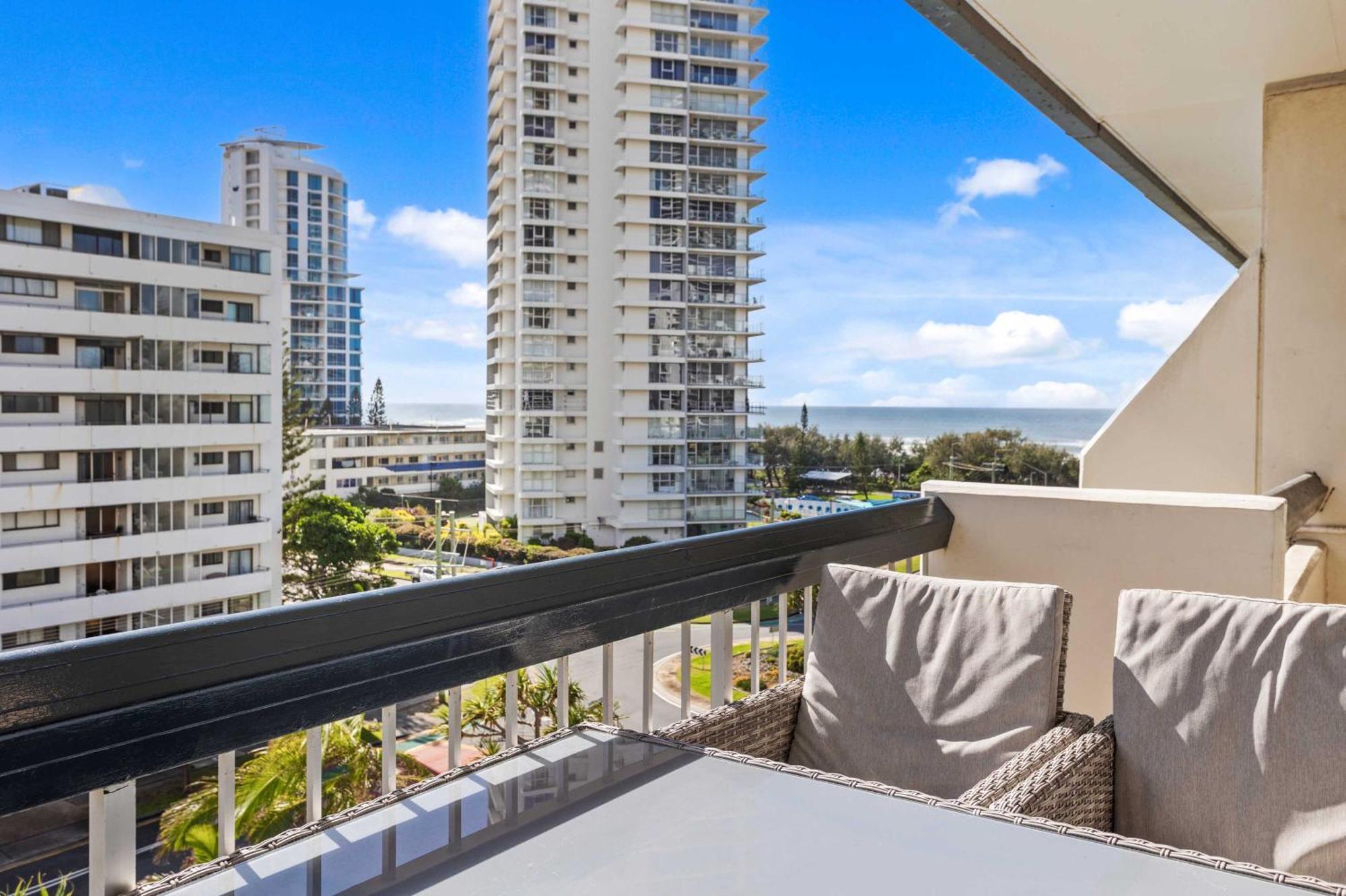 Hi Ho Beach Apartments On Broadbeach Gold Coast Kültér fotó